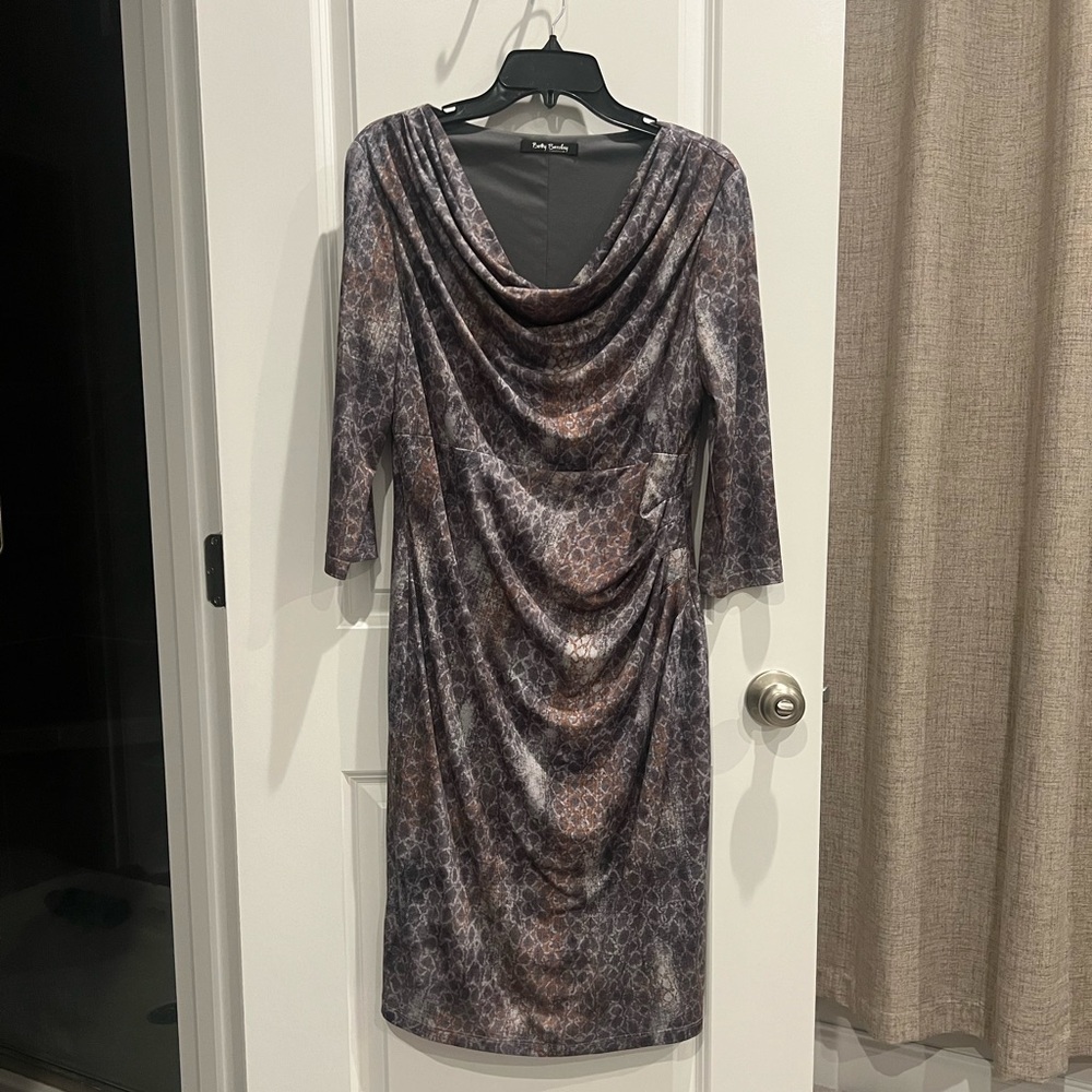 Elegant Gray Patterned Dress